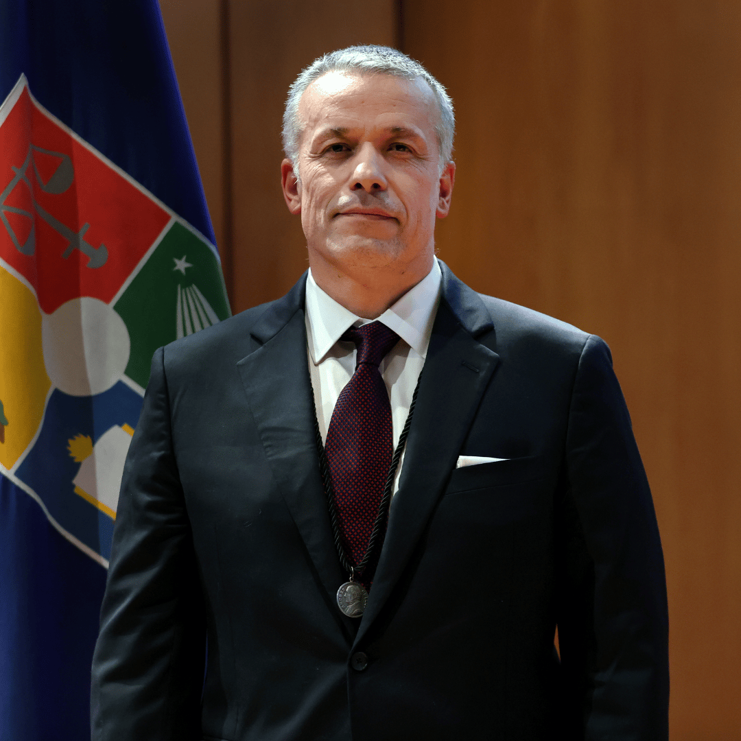Óscar Landerretche