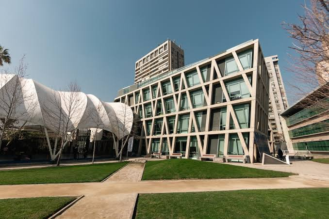 Facultad de Economía y Negocios de la Universidad de Chile, Santiago